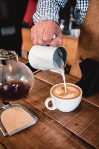 Read more about the article 8 Metode Seduhan Kopi, Mulai Dari French Press, Pour Over, Espresso, Cold Brew …