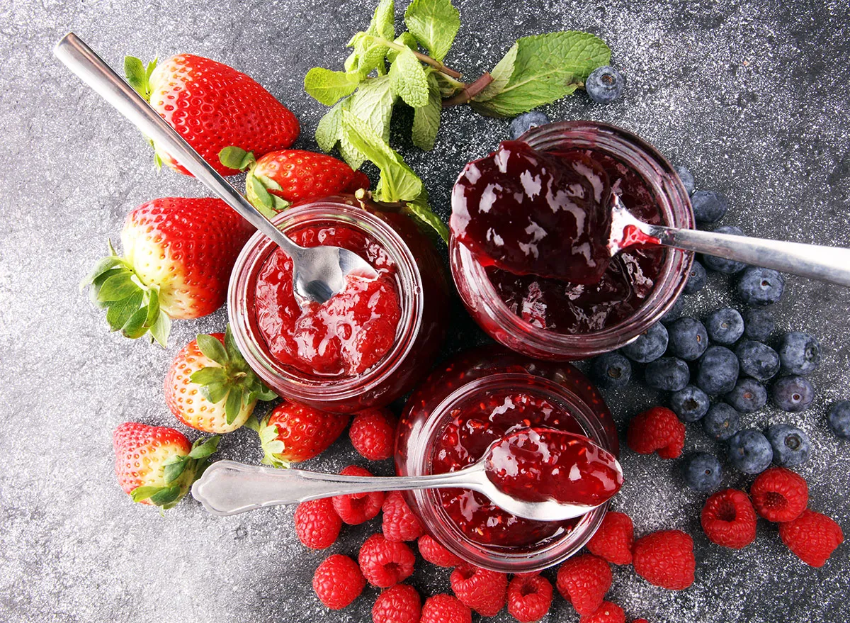 Read more about the article 6 Rekomendasi Topping Fruit Jam, Selai Rasa Buah Untuk Pelengkap Minuman