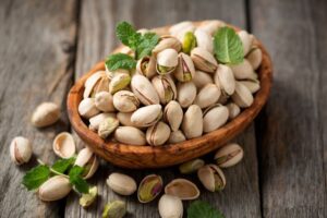 Read more about the article Pistachio si “Kacang Arab”: 4 Alasan Mengapa Menjadi Tren dan Populer
