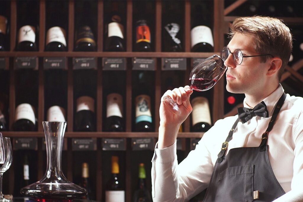 Pencicip Minuman Sommelier - https - www.grandesvinos.com