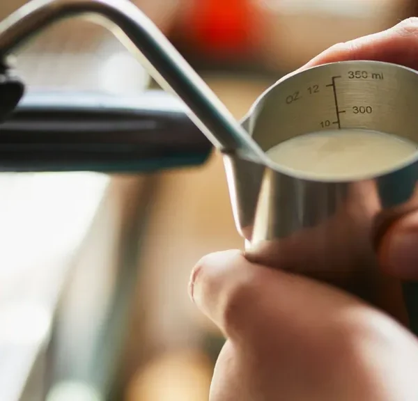 Steaming Susu - Tara Moore via Getty Images